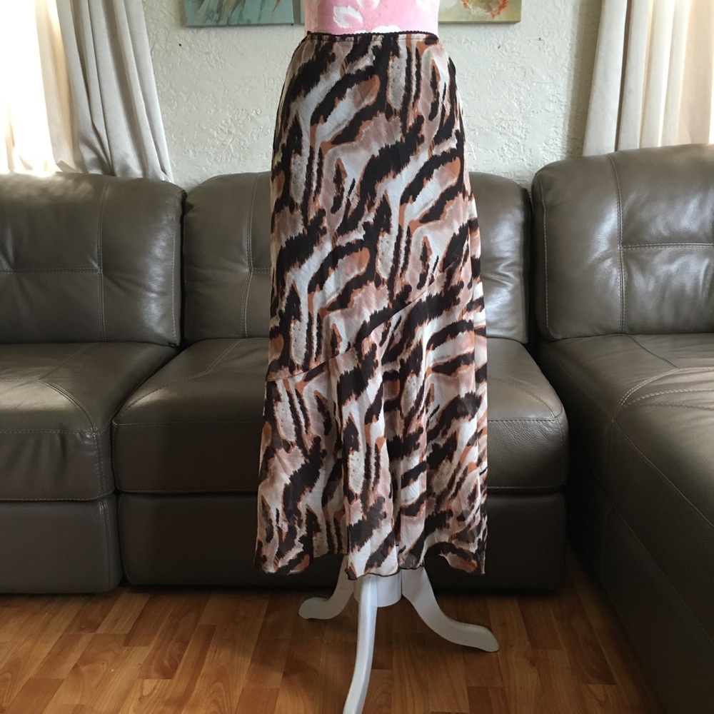 Metro Wear Skirt